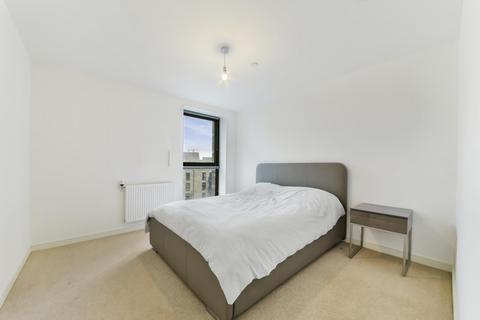 3 bedroom apartment to rent, Kingfisher Heights, Waterside Park, Royal Wharf, E16