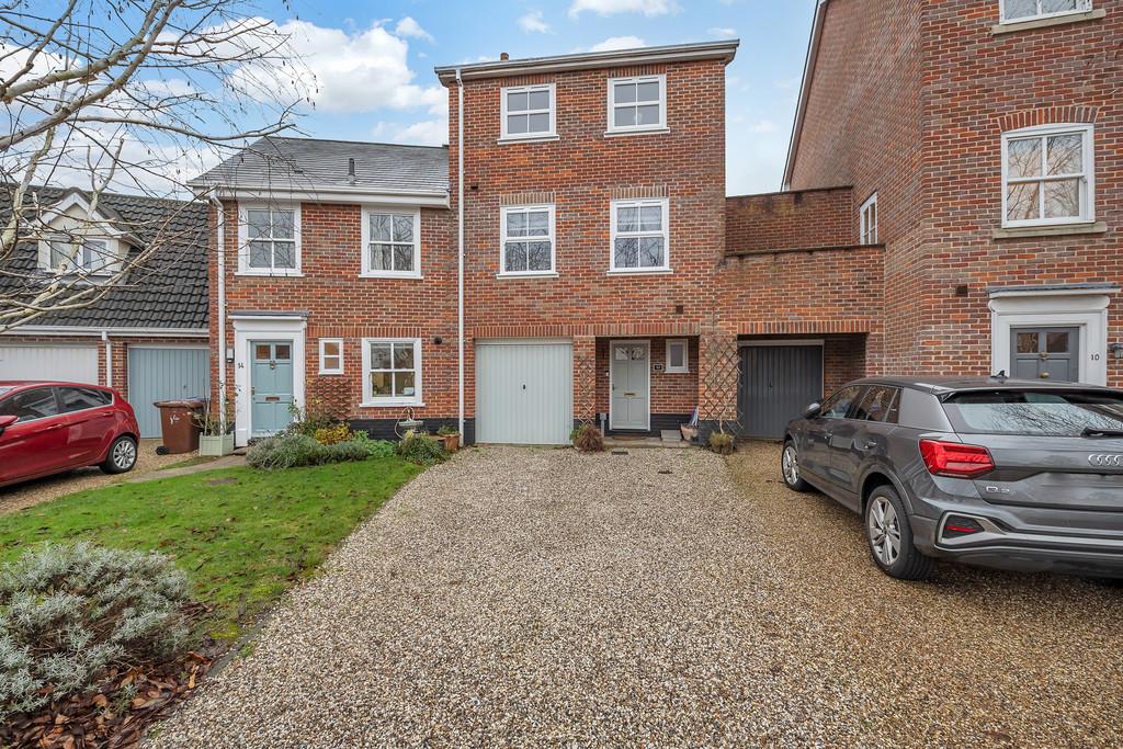 Coltsfoot Crescent, Bury St. Edmunds 4 bed terraced house for sale £