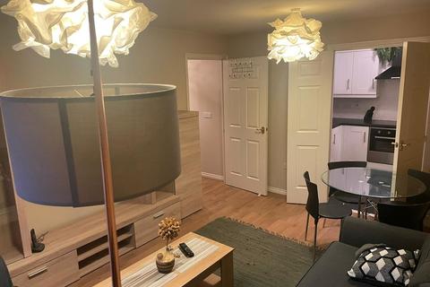 2 bedroom apartment to rent, Larch Gardens, Manchester