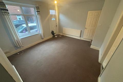 3 bedroom house to rent, Kings road, Cudworth