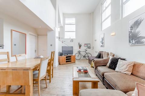 3 bedroom flat for sale, Merton Road, Wandsworth, London, SW18