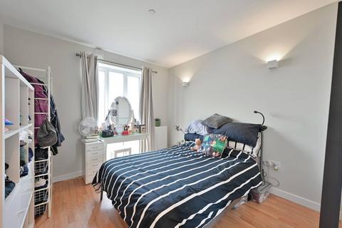 1 bedroom flat for sale, Mapleton Crescent, Wandsworth Town, London, SW18
