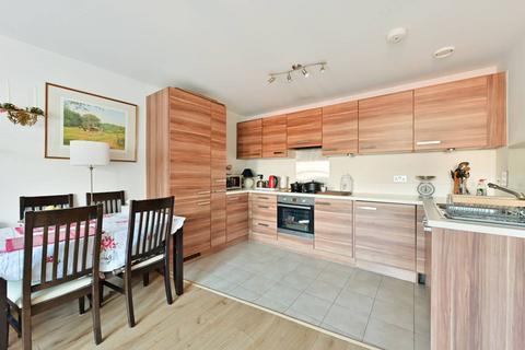 2 bedroom flat for sale, Garratt Lane, Wandsworth Town, London, SW18