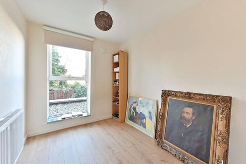 undefined, Garratt Lane, Wandsworth Town, London, SW18