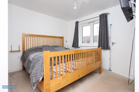 3 bedroom semi-detached house for sale - Coral Avenue, Kings Down, Bridgwater