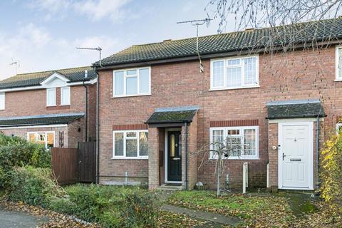 2 bedroom end of terrace house for sale, Bracken Close, Bookham