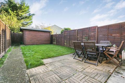 2 bedroom end of terrace house for sale, Bracken Close, Bookham