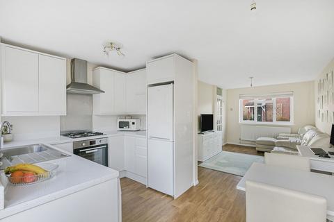 18 Bracken Close, Bookham, Leatherhead, KT23 3ER