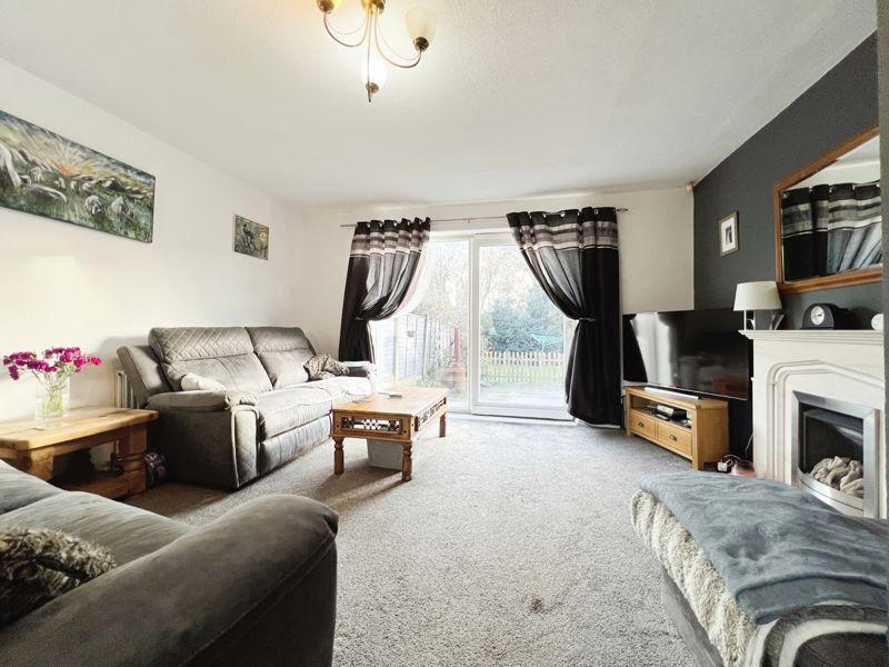 Windsor Road Bromley Cross Bolton Bl7 3 Bed Semi Detached House £