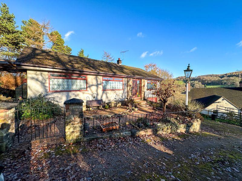 Church Hill, Oakamoor, Staffordshire, ST10 2 bed detached bungalow for