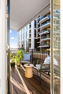 2 bedroom apartment for sale, Savoy House, Chelsea Creek SW6