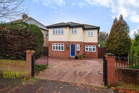 4 bedroom detached house for sale, Osborne Road, Hornchurch, RM11