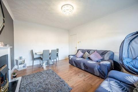 3 bedroom apartment for sale - Orbiston Drive, Bellshill