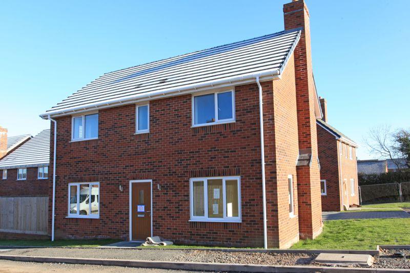 Coalport Road, Broseley 3 bed detached house £325,000