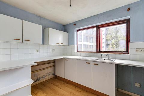 1 bedroom flat for sale, 1 Tavistock Road, East Croydon, CR0 2AL