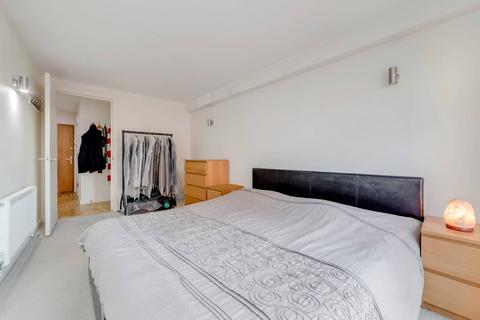 1 bedroom flat for sale, Enfield Road, De Beauvoir Town, London, N1