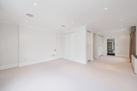 5 bedroom terraced house to rent, Montpelier Square, SW7