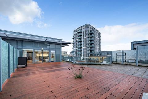3 bedroom penthouse for sale, Boulevard Drive, Colindale, London, NW9