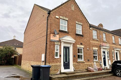 3 bedroom end of terrace house to rent - Doulton Close, Harlow CM17