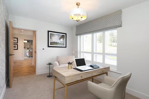 5 bedroom detached house for sale, Royal Oaks, Banstead, Surrey, SM7