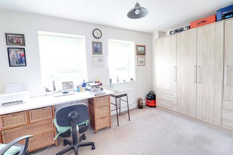 7 Chapel Gate, Launceston, PL15 7FX