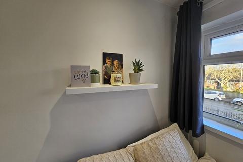 undefined, Northfields