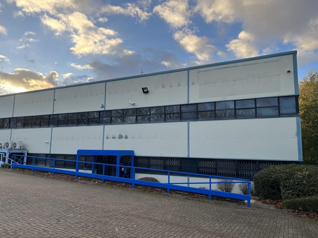 Milton Keynes MK12 Warehouse to rent £5,000 pcm (£1,154 pw)