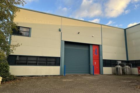 Warehouse to rent - Milton Keynes MK12