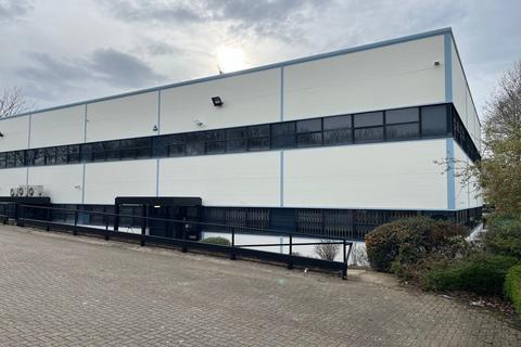 Warehouse to rent, Milton Keynes MK12