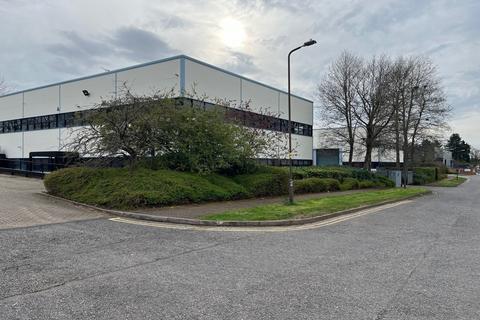 Warehouse to rent, Milton Keynes MK12