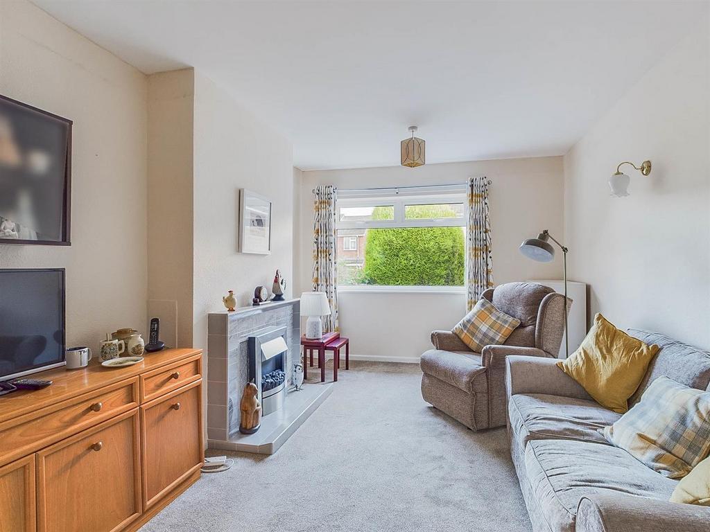 Broadlands Drive, Malvern 2 bed semidetached bungalow for sale £265,000