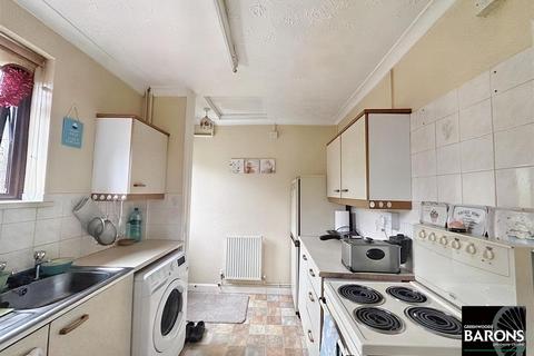2 bedroom semi-detached bungalow for sale - Queens Road, Radstock