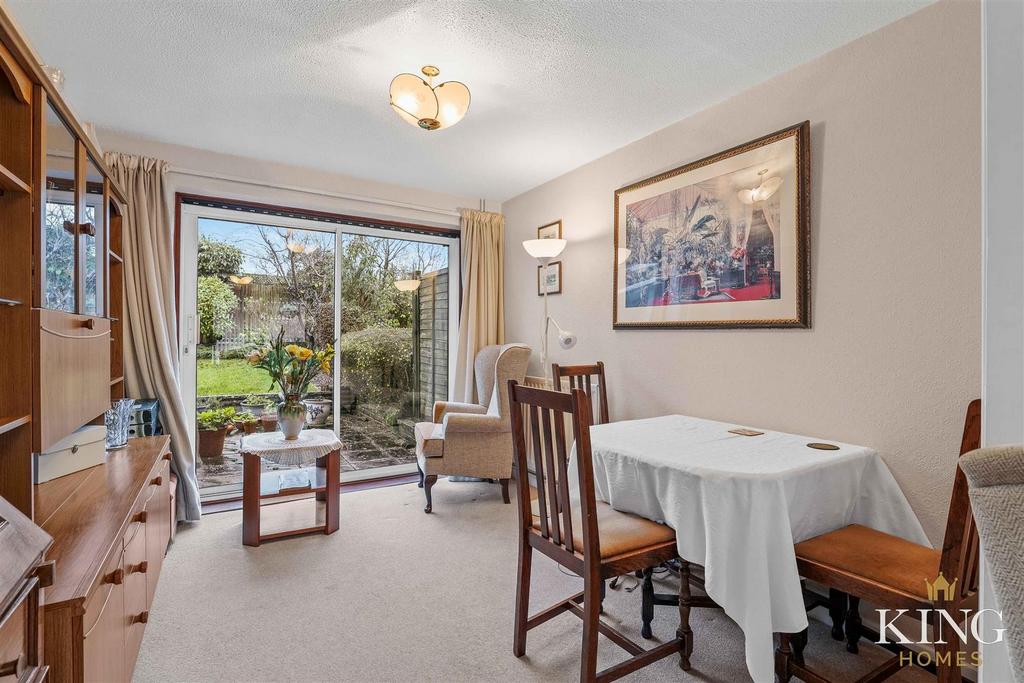 St. Judes Avenue, Studley 3 bed semidetached house for sale £260,000