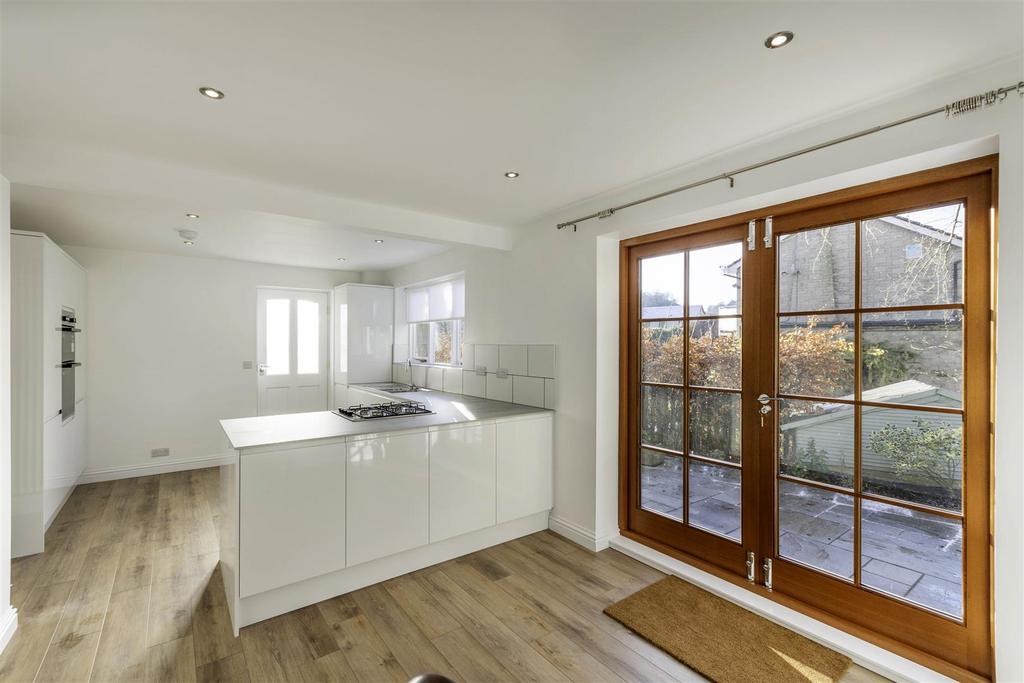 Cornmill Close, Calver, Hope Valley 4 bed detached house for sale £