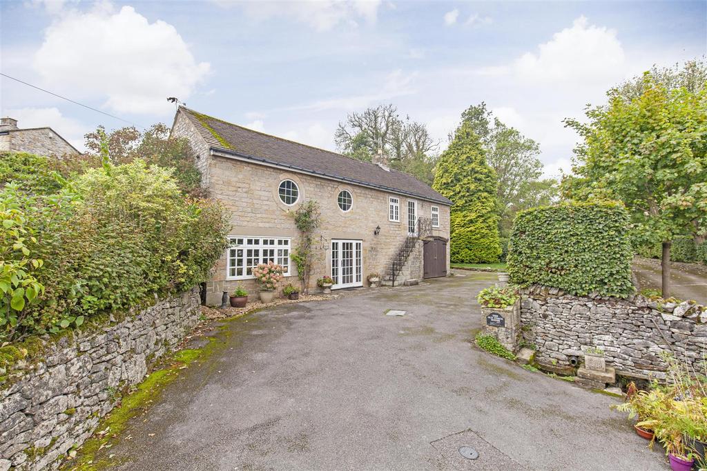 The Nook, Stoney Middleton, Hope Valley 2 bed detached house for sale
