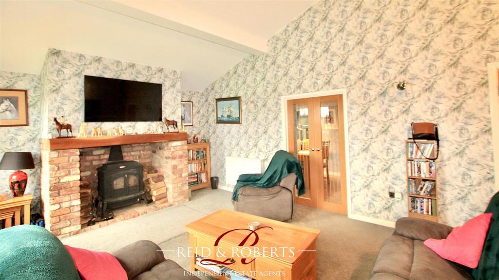 Caelcoed Lane, Brynford, Holywell 5 bed house for sale £600,000