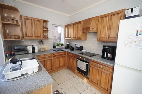 2 bedroom end of terrace house for sale, Victoria Road, Horwich, Bolton