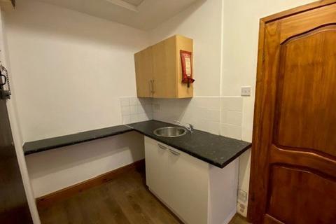 Studio to rent - School Road, Moseley, B13 9ET