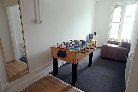 4 bedroom private hall to rent - Wilmslow Road, Manchester