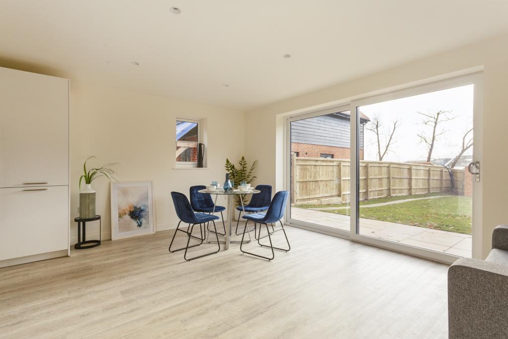 2 Farm Court 327826 (11).jpg