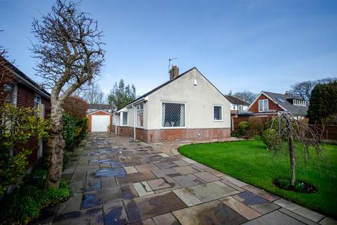 8 Glenway, Penwortham, Preston, PR1 9AJ