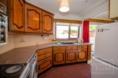 48 Glenluce Drive, Preston, PR1 5TD