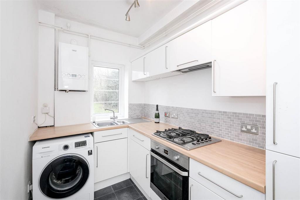 48 malford court-10.jpg