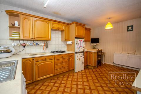 19 Sumpter Croft, Penwortham, Preston, PR1 9UJ