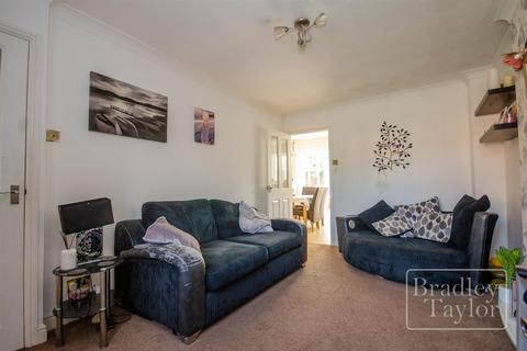 42 Cloughfield, Penwortham, Preston, PR1 9FF