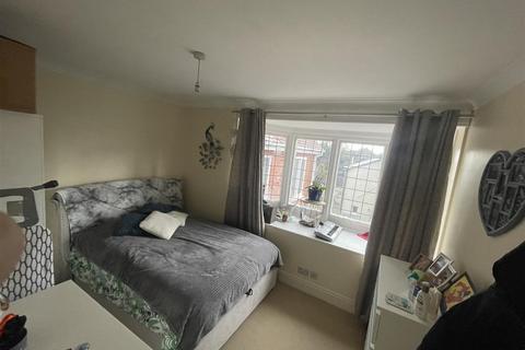 2 bedroom flat for sale, 15 Portchester Road.