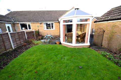 10 Markfield Drive, Low Moor, Bradford, BD12 0UN