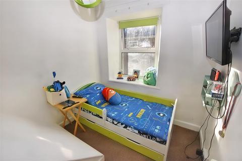 8 Parc Bracket Street, Camborne, TR14 8BN