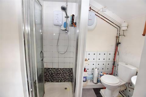 8 Parc Bracket Street, Camborne, TR14 8BN
