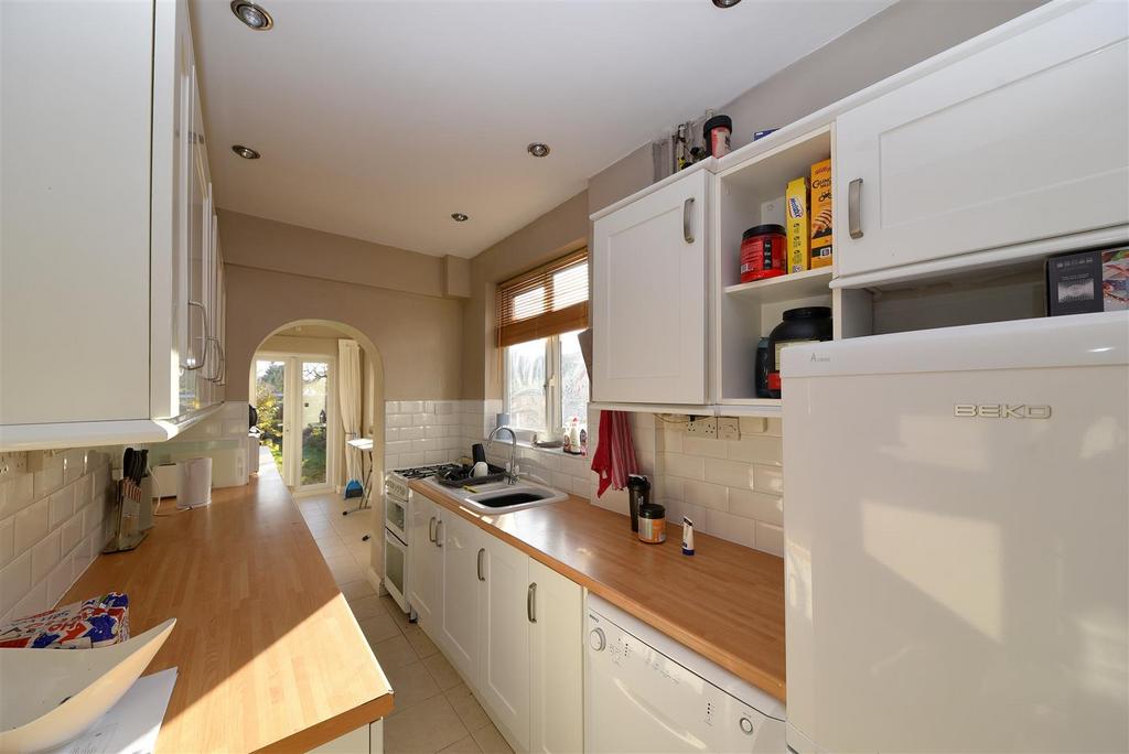 Kitchen.JPG